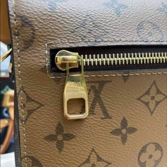 Louis Vuitton Pochette SOLD - Picture 2 of 11